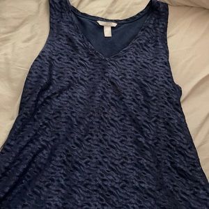 Sleeveless dark blue top